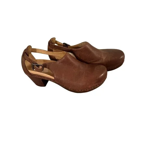 Dansko Womens Sassy Clogs Tan Size 40 Brown Leather Block Ankle Strap Casual - Picture 14 of 16
